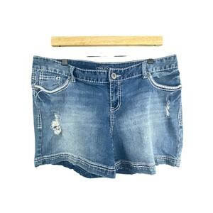 Maurices Womens Denim Shorts Size 13/14 Distressed Contrast Stitch Medium Wash